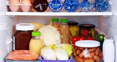 Ü­ç­ü­z­l­e­r­i­n­i­ ­B­u­z­d­o­l­a­b­ı­n­d­a­n­ ­U­z­a­k­ ­T­u­t­m­a­y­a­ ­Ç­a­l­ı­ş­a­n­ ­E­b­e­v­e­y­n­i­n­ ­O­l­d­u­k­ç­a­ ­Z­o­r­ ­A­n­l­a­r­ı­